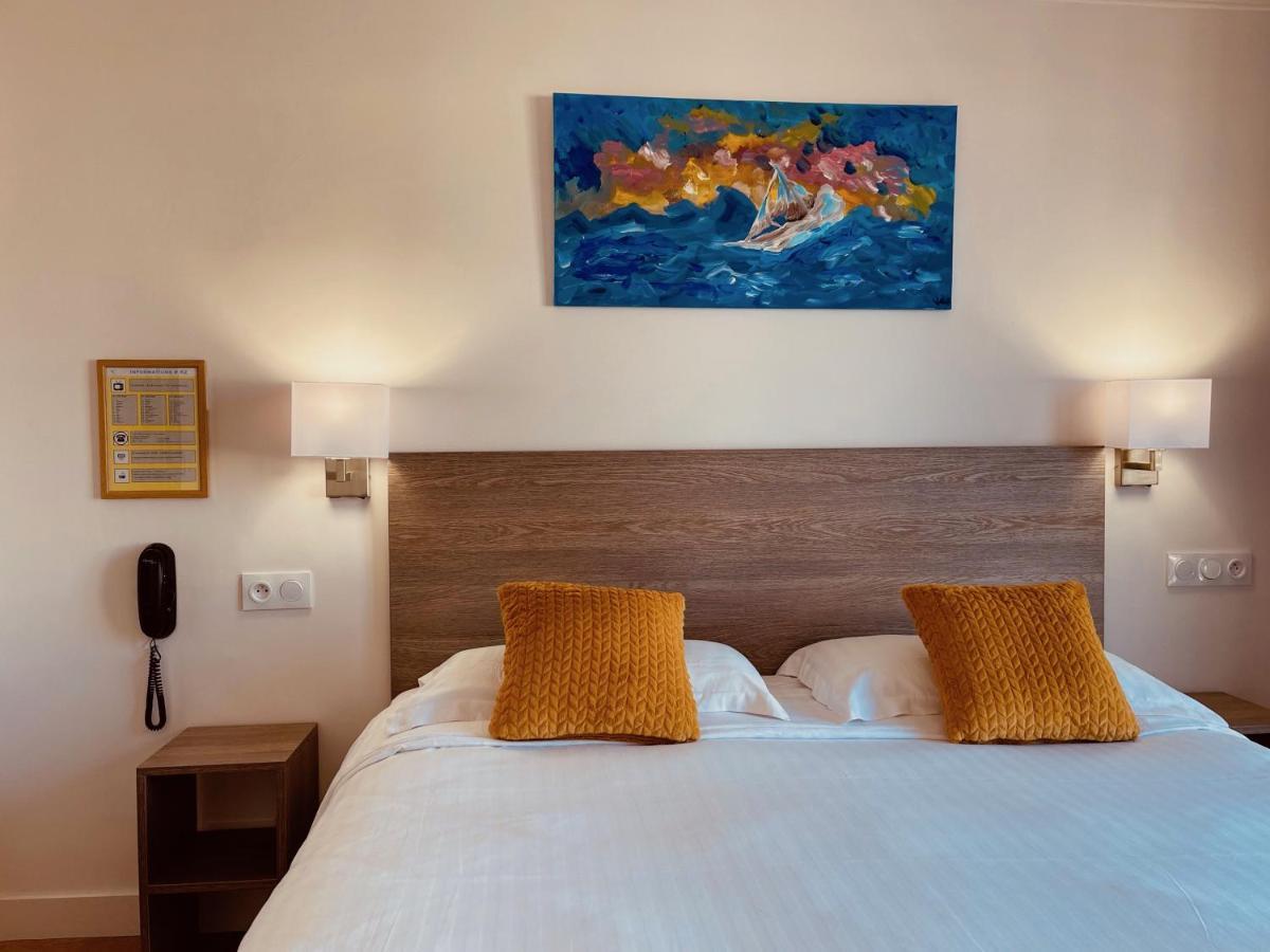 Hotel Courbet Juan-les-Pins Exterior foto